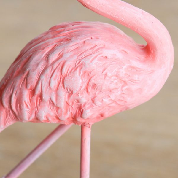 1I820002 vintage pink flamingo figurines (1)