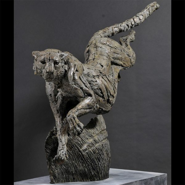 1J608013 snow leopard sculpture maker (3)
