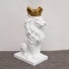 1J727001 lion with crown statue