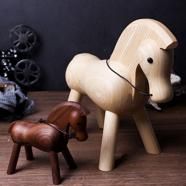 1JA28001-1 small wooden horse figurines (14)