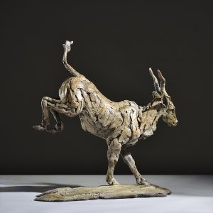 1JA19011 Antelope Statue Bronze Making (7)