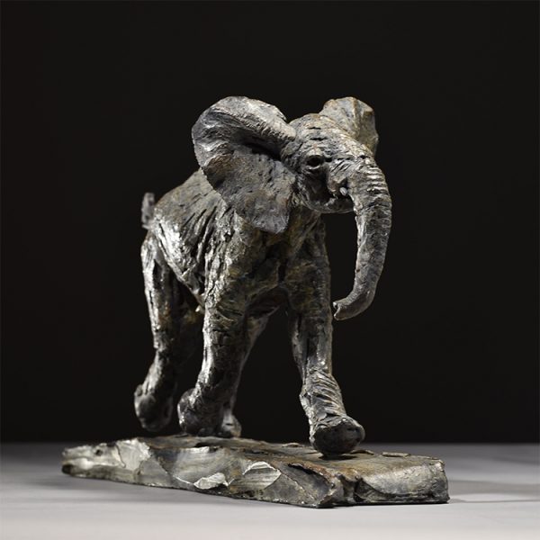 1JA20007 Elephant Calf Sculpture Bronze Maker (7)