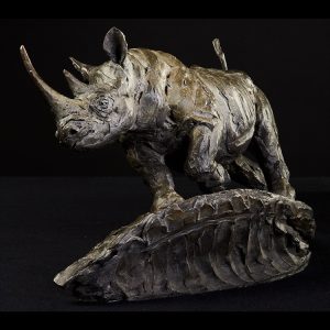 1JA27002 Metal Rhino Sculpture Bronze (4)
