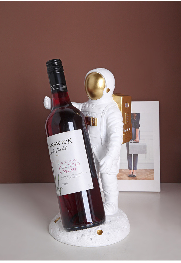 1JC21055 Personalized Wine Rack Holder Astronaut (14)