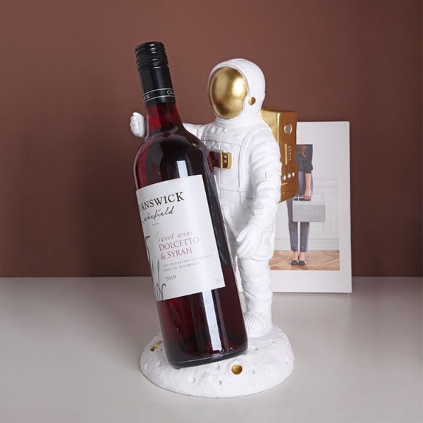 1JC21055 Personalized Wine Rack Holder Astronaut (2)