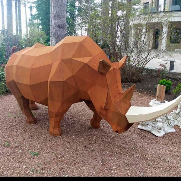 1L901003 Geometric Rhino Statue Corten Steel (5)