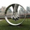 1L905003 Holding Hands Sculpture Stainless Steel (1)